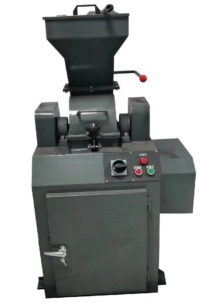 SE-180*150密封錘式破碎縮分機